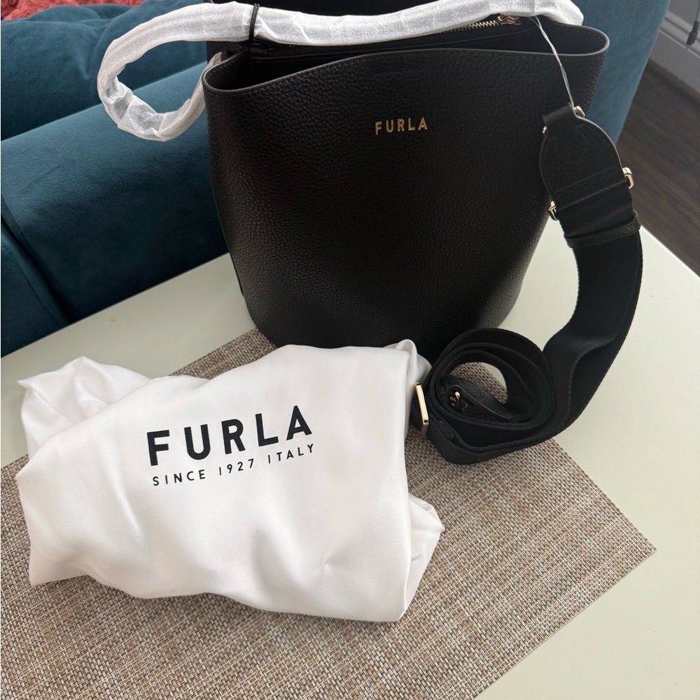 Furla Black Leather Bucket Bag w Crossbody and Top Handle NWT